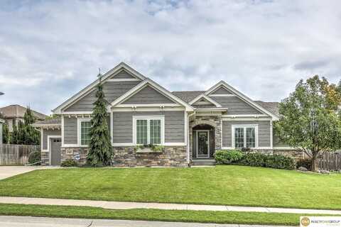 1607 S 211 Street, Omaha, NE 68022