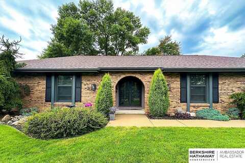 724 Eldorado Drive, Omaha, NE 68154