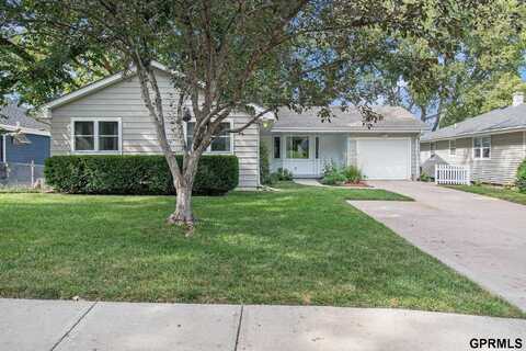 7752 Highland Street, Ralston, NE 68127