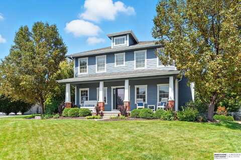 18926 Nicholas Street, Omaha, NE 68022