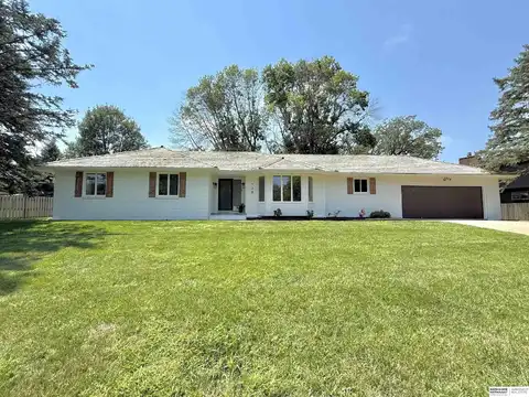 128 Charles Park Drive, Council Bluffs, IA 51503