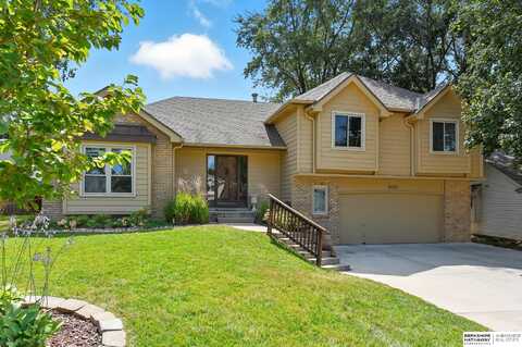 15727 Westchester Circle, Omaha, NE 68118
