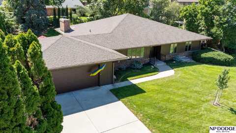 7435 Whitestone Drive, Lincoln, NE 68506