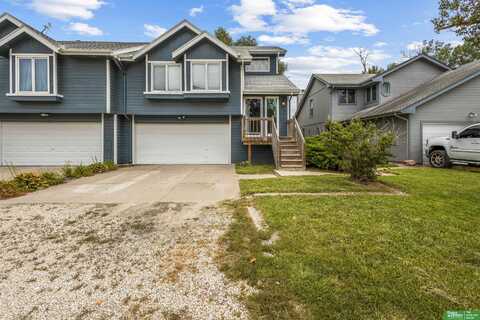 19911 Robinhood Lane, Plattsmouth, NE 68048
