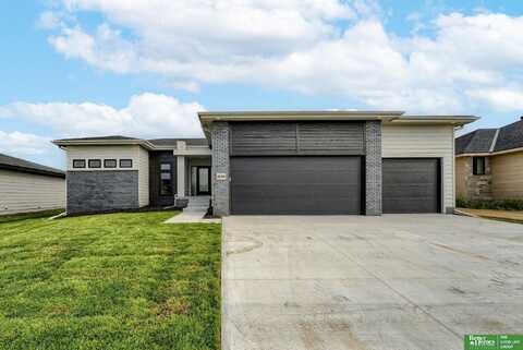 21056 Joseph Street, Elkhorn, NE 68022