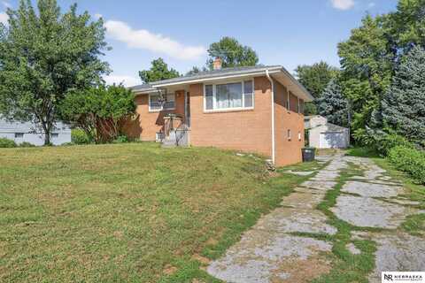 7175 N 60th Street, Omaha, NE 68152