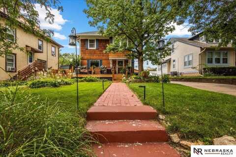 1912 South 36th Street, Omaha, NE 68105