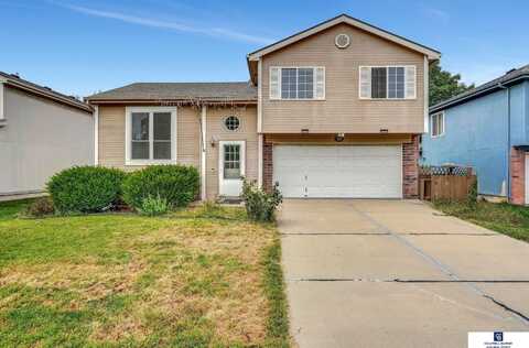 6810 N 116th Circle, Omaha, NE 68164
