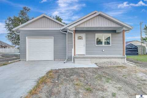 113 E Fourth Street, Wood River, NE 68883