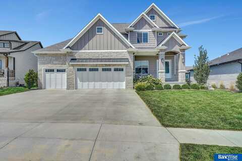 8810 Rocky Top Road, Lincoln, NE 68526