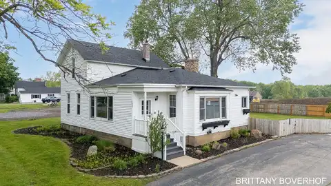 5622 Wing Avenue SE, Kentwood, MI 49512
