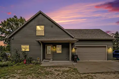 4075 Kimble Lake Drive, Vicksburg, MI 49097
