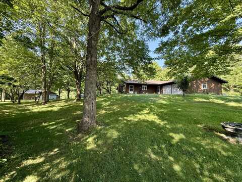 8788 Parker Highway, Manitou Beach, MI 49253