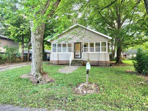 125 S Lakeview Boulevard, Manitou Beach, MI 49253
