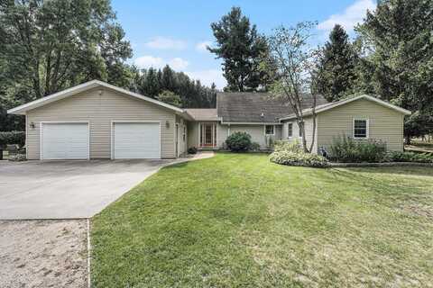 8882 S Osborn Avenue, Fremont, MI 49412