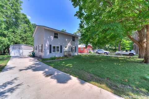 616 E Slocum Street, Whitehall, MI 49461