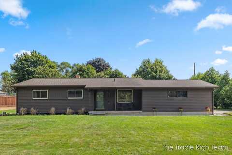 4592 Bonneville Drive NE, Grand Rapids, MI 49525