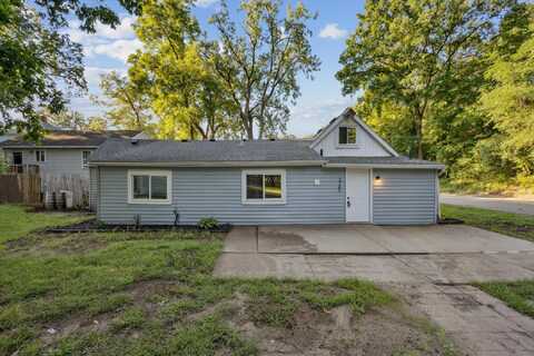 1745 Vinecroft Street NW, Grand Rapids, MI 49544