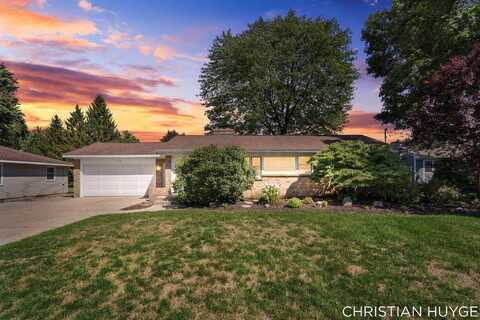 7126 Willard Avenue SE, Grand Rapids, MI 49548
