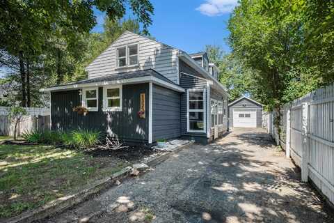 1335 Walnut Street NE, Grand Rapids, MI 49505