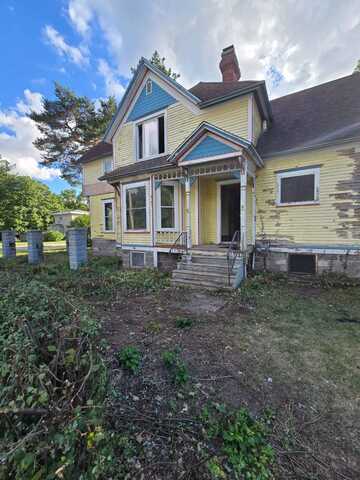 125 E Delaware Street, Decatur, MI 49045