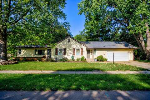 7665 Sally Drive, Jenison, MI 49428