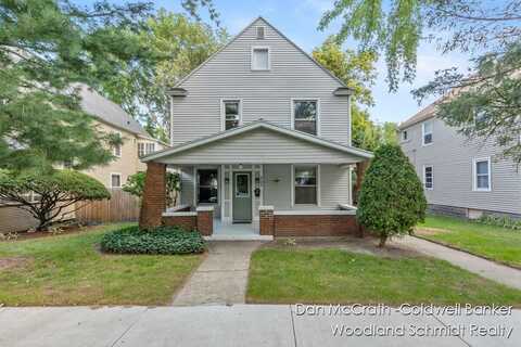 909 Crescent Street NE, Grand Rapids, MI 49503