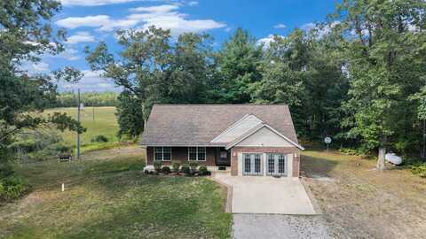 2715 W 13 Mile Road, Bitely, MI 49309