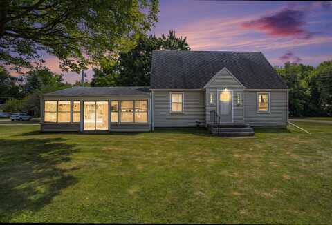 2221 W Argyle Street, Jackson, MI 49202