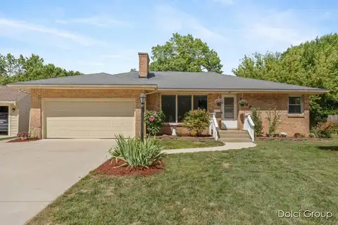 1825 Markwood Lane NW, Grand Rapids, MI 49504
