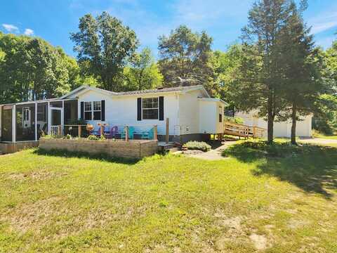 3268 W Ridge Street, White Cloud, MI 49349