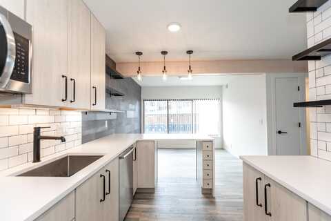 2124 Pauline Boulevard, Ann Arbor, MI 48103
