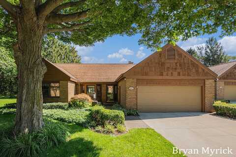 305 Foxcroft Circle, Holland, MI 49423