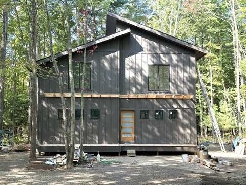16 Wildwood Lane, Harbert, MI 49115