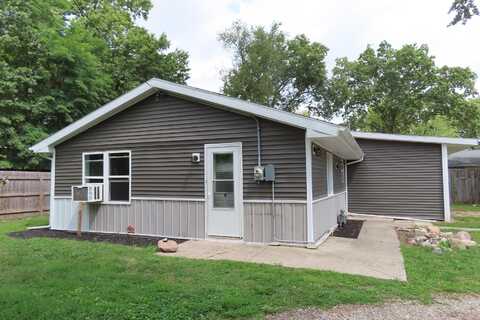 70293 Sheridan Drive, Edwardsburg, MI 49112