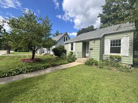 1427 Palmer Avenue, Kalamazoo, MI 49001