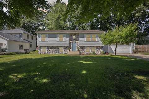 2477 Oak Forest Drive, Holland, MI 49424