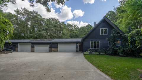 3201 48th Street, Hamilton, MI 49419