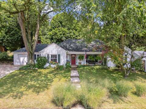 1617 Lake Michigan Drive NW, Grand Rapids, MI 49504