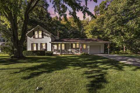 60 E Beech Street, Fruitport, MI 49415
