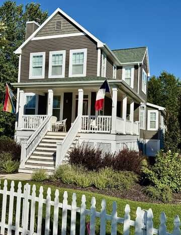 450 Summer Grv Drive, Douglas, MI 49406