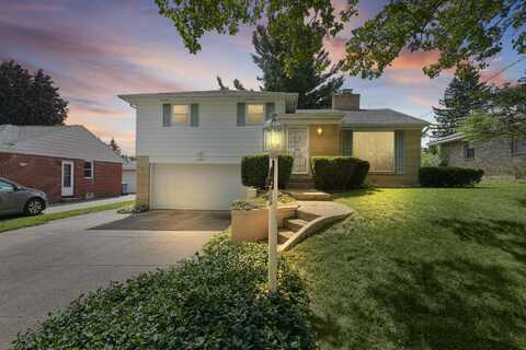 1332 Dartmouth Street NW, Grand Rapids, MI 49504