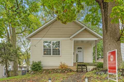 743 College Avenue NE, Grand Rapids, MI 49503