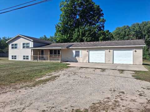 1035 EVART Street, Evart, MI 49631
