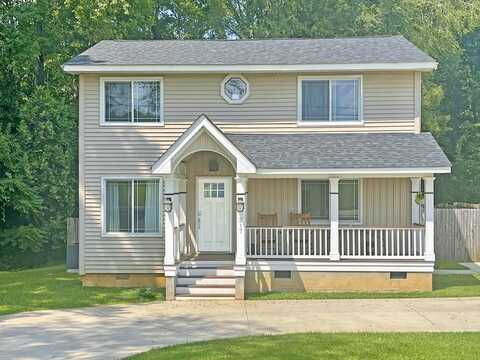 217 Phillips Cir, Greenwood, SC 29649