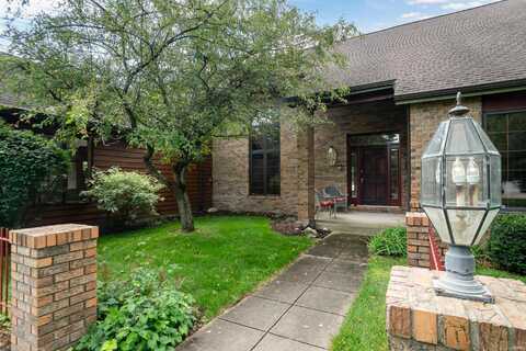 51263 Lake Pointe Court, Granger, IN 46530