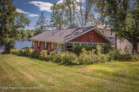 260 Baylors Lake Road, Fleetville, PA 18420