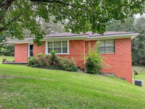 266 4th St NW, Vernon, AL 35592