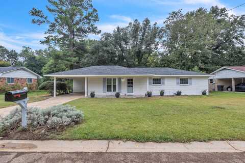 2307 Maple Dr, Starkville, MS 39759