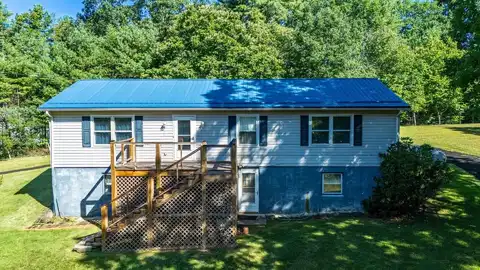 271 Woodland Road, Hinton, WV 25951
